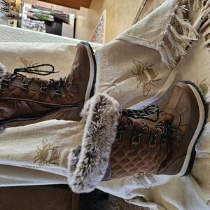 BearPaw Women's Brown Fur-Lined Winter Boots